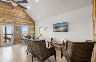 2 Waterfront Homes w Views Pool Boat Dock Laguna Village Oasis by AvantStay - Padre Island - 1