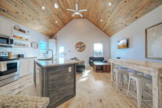 2 Homes on the Bay Shared Waterfront Pool Boat Dock Laguna Village Paradise - Padre Island - 1