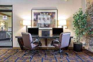 Howard Johnson by Wyndham Merrillville - Merrillville - 2