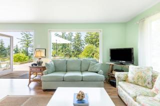 Comfy Coastal Cottage by AvantStay Mountain View - Freeland - 4