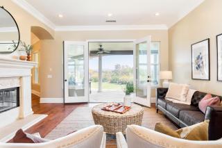 Bear Bridge by AvantStay Hilltop Haven in Temecula w Views Putting Green Hot Tub - Temecula - 2