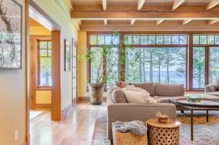 Goldilocks by AvantStay Luxury Waterfront Home - 2