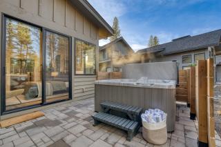 Grand Fir by AvantStay Hot Tub and Firepit - Bend - 7