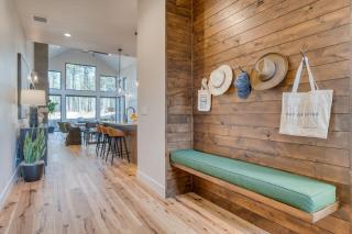 Grand Fir by AvantStay Hot Tub and Firepit - Bend - 2