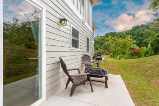 Willow Sycamore by AvantStay 6 Mins to Downtown - Asheville - 7