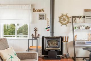 Totally Beachin Getaway by AvantStay Waterfront - 1