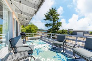 Totally Beachin Getaway by AvantStay Waterfront - Coupeville - 0