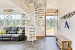 Sisters by the Sound by AvantStay Beach Access - Coupeville - 3