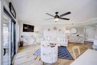 Triton Balcony w Pool View Chic Design - Santa Rosa Beach - 3