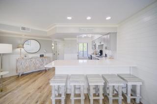 Triton Balcony w Pool View Chic Design - Santa Rosa Beach - 9