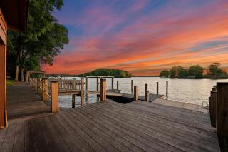 Sunset Shores Resort: The Homestead Hot TUB - Mooresville - 2