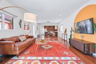 Pink Revival Historic Remodeled Bungalows Heart of Hollywood - Los Angeles - 9
