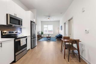 Stunning Nulu 1BR CozySuites 07 - Louisville - 3