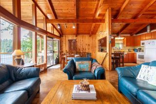 Goss Lake Getaway by AvantStay Lakefront Escape - Langley - 7