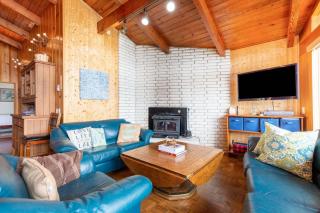 Goss Lake Getaway by AvantStay Lakefront Escape - Langley - 2