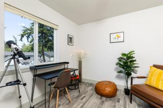 Twin Oaks Retreat by AvantStay Mins to Freeland - Langley - 4