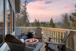 Pollock by AvantStay Stunning Views w Movie Room Hot Tub Game Room Large Balcony - 4