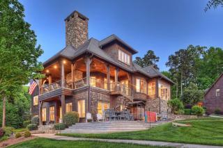 Sunset Shores Resort: The Grand House by AvantStay - Mooresville - 5