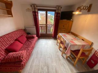 Studio chaleureux et calme à Châtel, proche centre, avec coin montagne, parking et balcon - FR-1-693-113 - 1