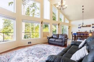 Harborview Getaway by AvantStay Walk to Beach - Langley - 3