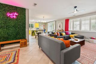 Kaleidoscope by AvantStay Colorful Escape Pool - Indio - 6