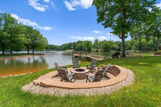 Kool Breeze by AvantStay Boat Ramp Hot Tub - Lake Norman of Catawba - 1