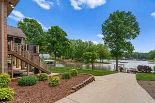 Kool Breeze by AvantStay Boat Ramp Hot Tub - Lake Norman of Catawba - 2