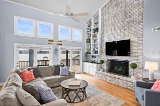 Ponderosa Pointe by AvantStay Boathouse Views - Mooresville - 6