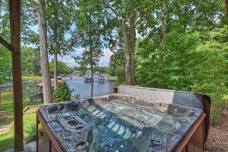 Winding Down by AvantStay Sleeps 20 Dock View - Troutman - 9