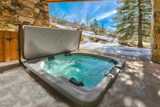 Telemark Luxury Retreat by AvantStay Stunning Views w Hot Tub Theatre Room and Pool Table - Park City - 9