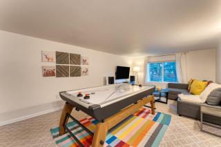 Golden Summit by AvantStay Stunning Secluded Cabin w Access to Tahoe Donner - Truckee - 6