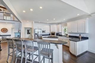 Luckys Lake House by AvantStay Private Lake Bar - Mooresville - 7