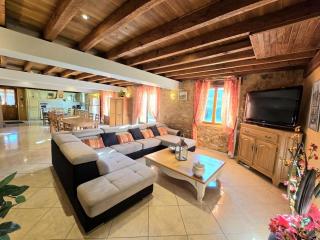 Maison de campagne spacieuse près de Sarlat, idéale pour familles et amis, grand jardin et activités. - FR-1-616-208 - Calviac - 4