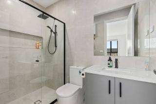 Spacious and Luxury House at Taylor - Hall - 4