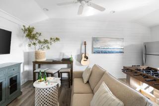 Lyle by AvantStay Chic Beach House w Pool Hot Tub Walking Distance to Ocean - Destin - 1