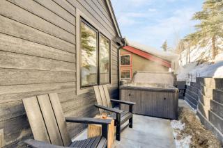Webster by AvantStay Central Location w Hot Tub and Patio - Park City - 8