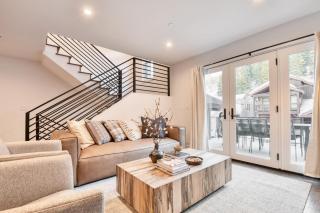 Webster by AvantStay Central Location w Hot Tub and Patio - Park City - 5