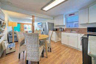 Rock the Boat by AvantStay 5 Blocks to Beach - Port Aransas - 7