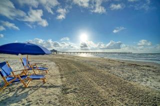 Rock the Boat by AvantStay 5 Blocks to Beach - Port Aransas - 6