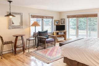 Blue Mesa Lodge 23C by AvantStay Functional Ski InSki Out Studio w Balcony in Great Location - 6