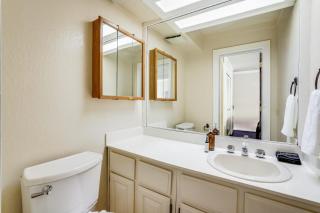Marillac by AvantStay Gorgeous Ski Cabin w Balcony Patio - Olympic Valley - 2