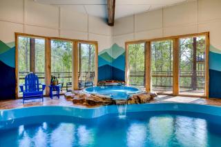 Birch Lodge by AvantStay Indoor Pool Theater Game Room Stunning Views - Gatlinburg - 0