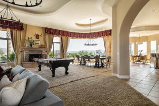 Sangiovese By AvantStay Spectacular Estate w Pool Hot Tub Putting Green - 8