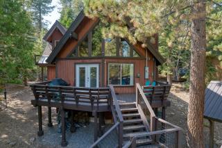 Ember by AvantStay Majestic Entertainers Home w Pine Tree Views Close to Meeks Bay - Tahoma Meadows - 0