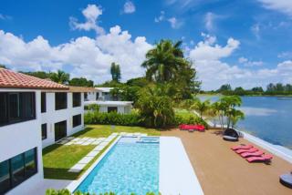 Luxe Waterfront MANSION w PRIVATE NIGHTCLUB, Cinema, Game Room, Gym & Pool - Miami - 8