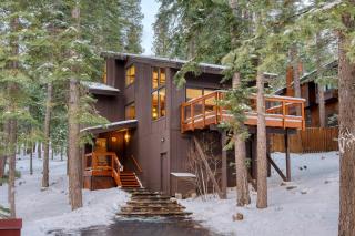 Dakine Haus by AvantStay 4 Min to Northstar Game Room Projector - Truckee - 9