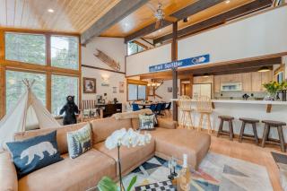 Dakine Haus by AvantStay 4 Min to Northstar Game Room Projector - Truckee - 0