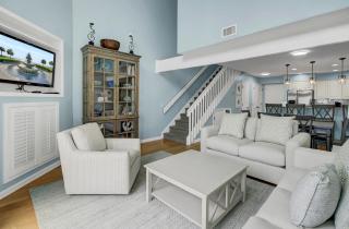 11E Mariners Walk by AvantStay Ocean Views Beachfront Living Shared Pool - Isle of Palms - 4