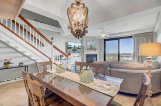 407 A Shipwatch by AvantStay Beach Front Condo w Ocean Views - Isle of Palms - 2
