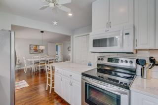 23 Sandcrab Court by AvantStay Private Home w Balcony Grill - Isle of Palms - 2